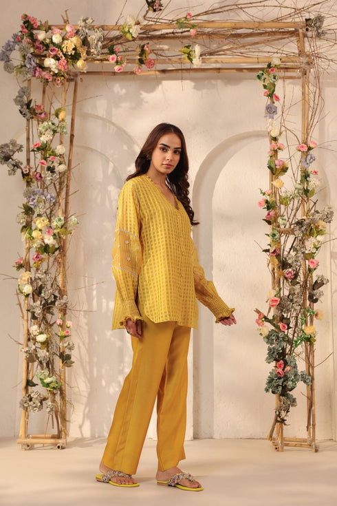 Vaayu yellow v neck co-ord set