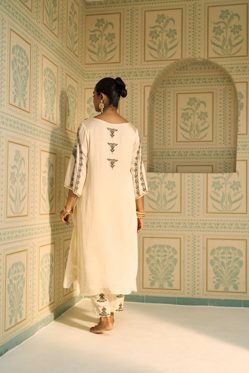White anya kurta with pants