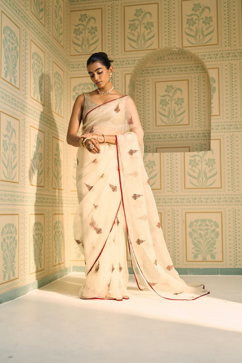 White chavi sari