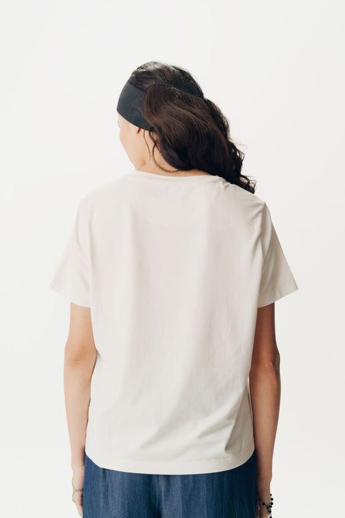 White embroidered half sleeve t-shirt