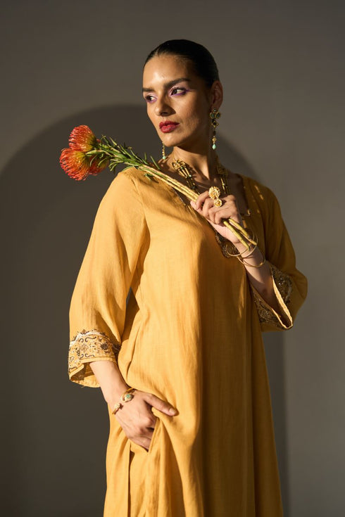 Yellow pavit kurta with pants