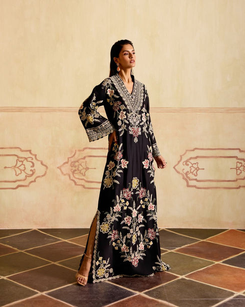 Zahara black contrast embroidered dress kurta with tie-up belt