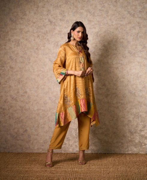 Zing ochre kurta with pants