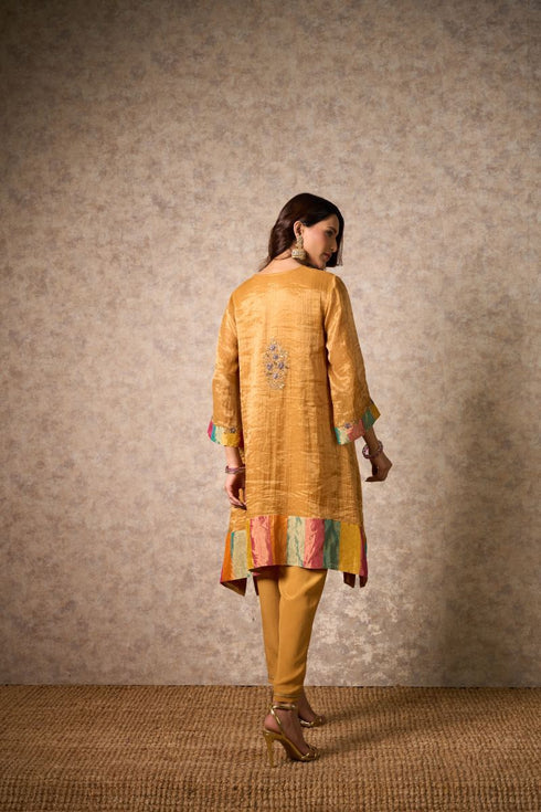 Zing ochre kurta with pants
