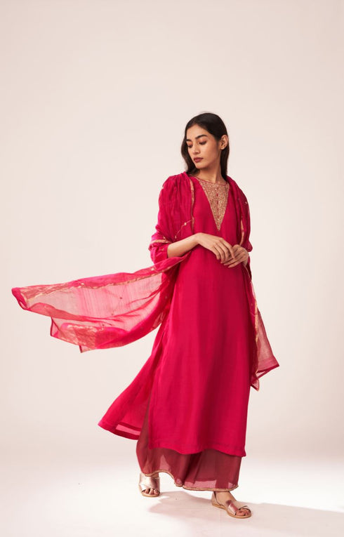 Place The Dot rani & maroon kaavish kurta with pants