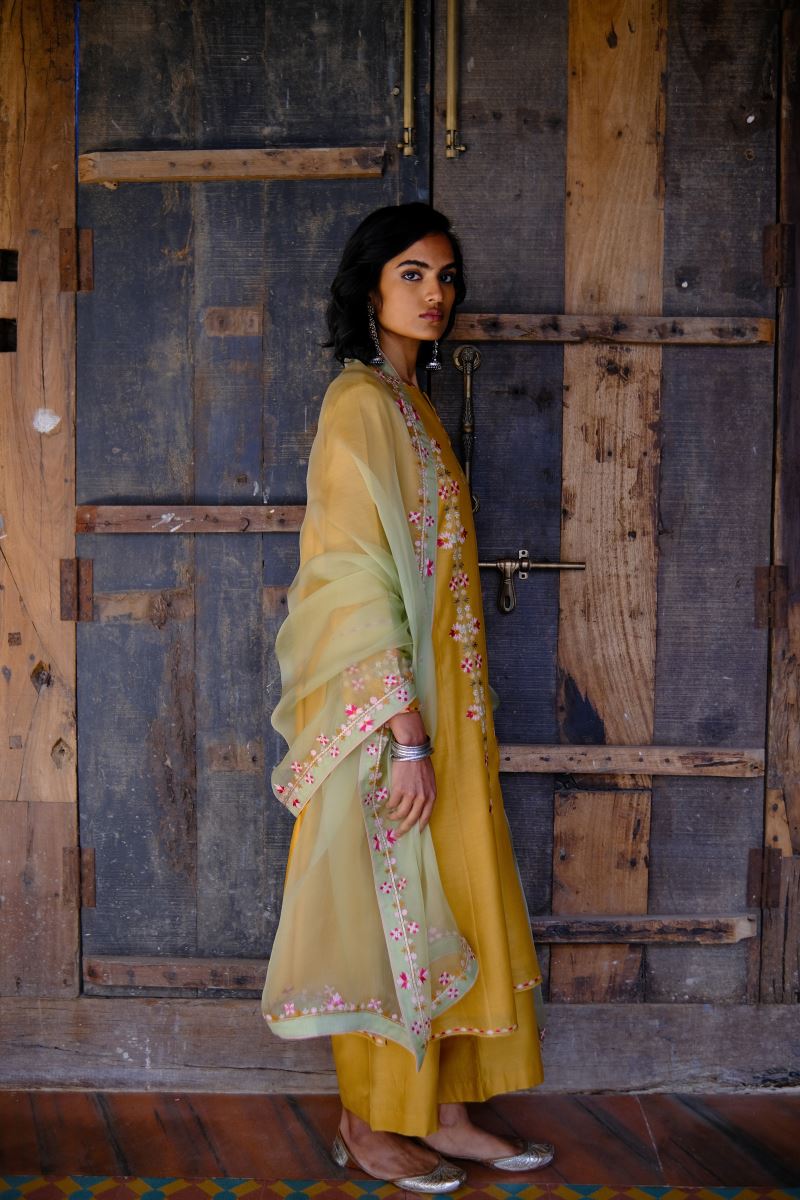 Buy - Sunheri tulika kurta set | Elan Store