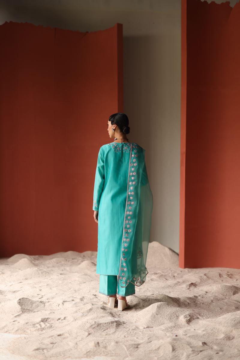ZAINA KURTA SET