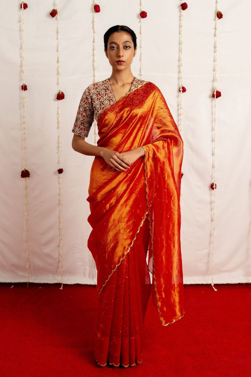 Pin by Chandni Patel on patola sarees | Ikkat silk sarees, Silk sarees,  Saree