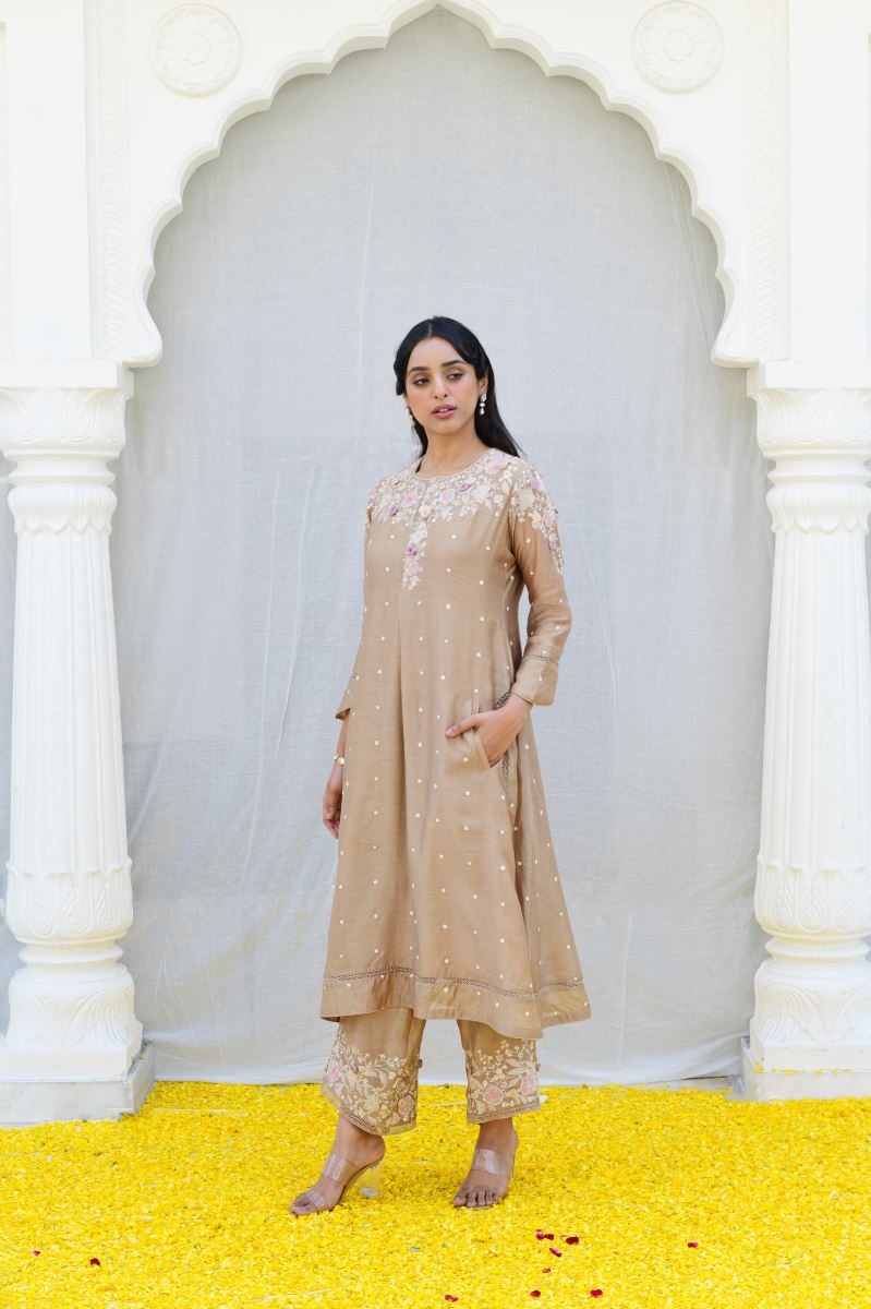 Palazzo-Pants-With-Long-Shirts-in-Pakistan-10-1024×1024 – superwowfashion