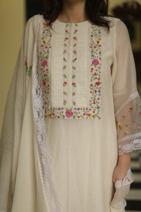 Buy - Begum iris ivory suit set | Elan Store