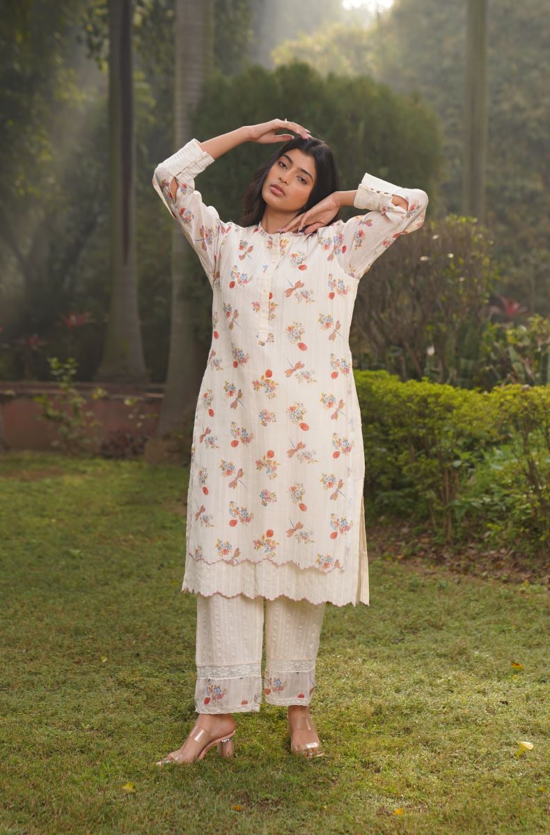 Buy - Dragon off white kurta | Elan Store