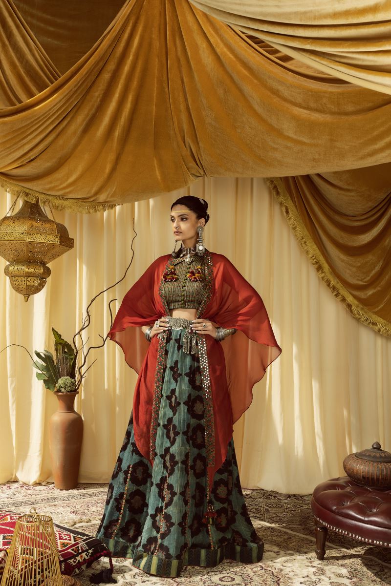 Buy - Rust assymetric cape set | Elan Store