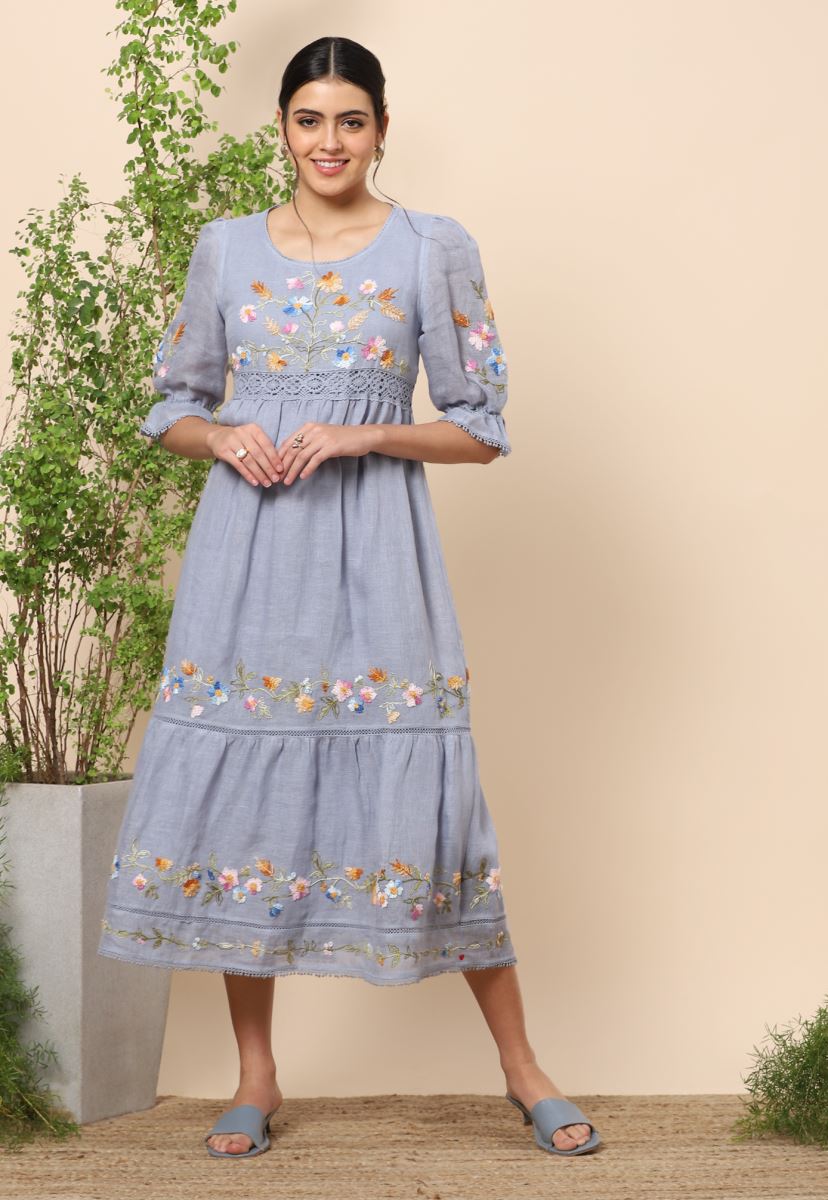 Kaveri - Women's designer silhouettes | Elanstore Kaveri - Women's designer silhouettes | Elanstore
